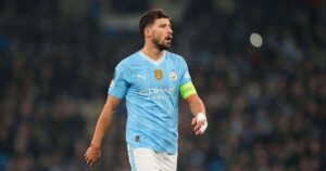 Man City khóa chân thành công trụ cột