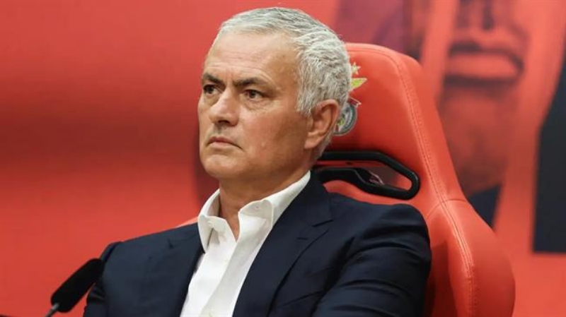 Mourinho chỉ trích Chelsea trước màn tái ngộ