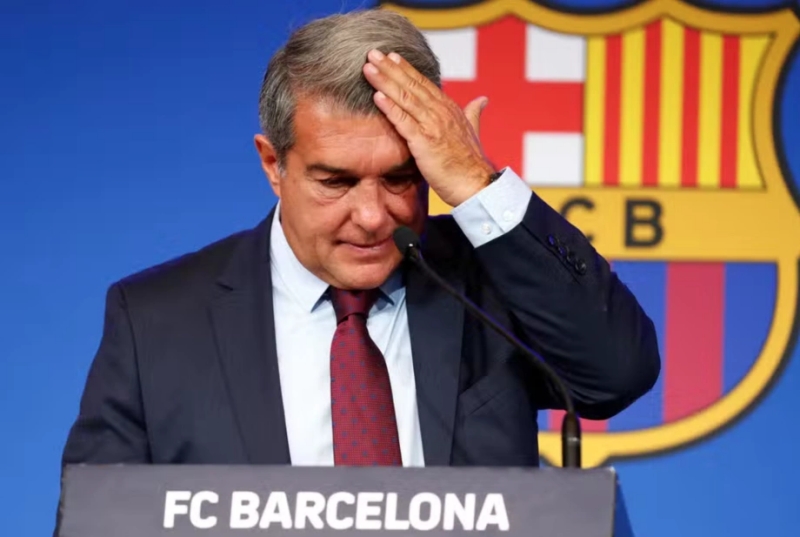 Barcelona và cuộc chơi tài chính gian nan tại Camp Nou