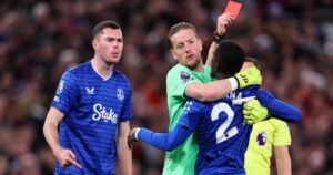 Tương lai của Gueye và Keane sau vụ ẩu đả trước MU