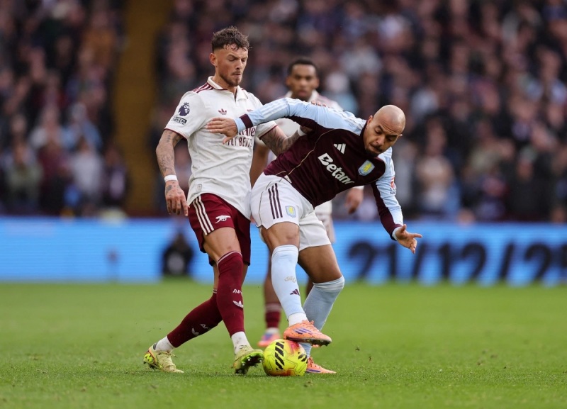 Trận đấu quyết định giữa Aston Villa và Arsenal