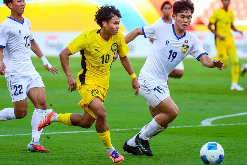 U22 Malaysia thay đổi cầu thủ trong trận đối đầu U22 Việt Nam