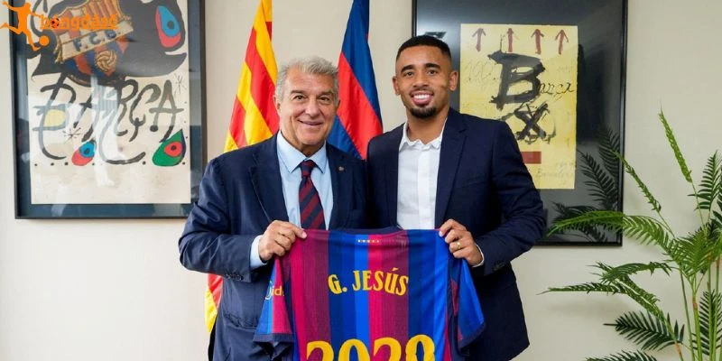 Cơ hội Gabriel Jesus cập bến Barca